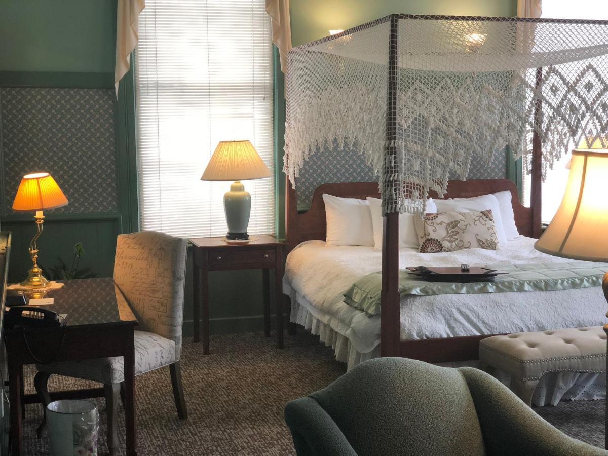 Chambery Inn Lee Kültér fotó