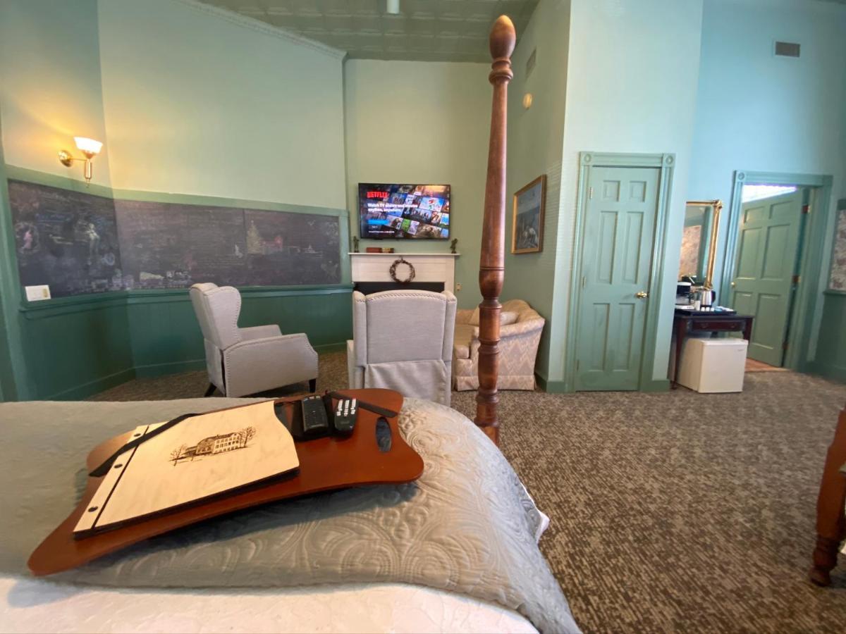 Chambery Inn Lee Kültér fotó