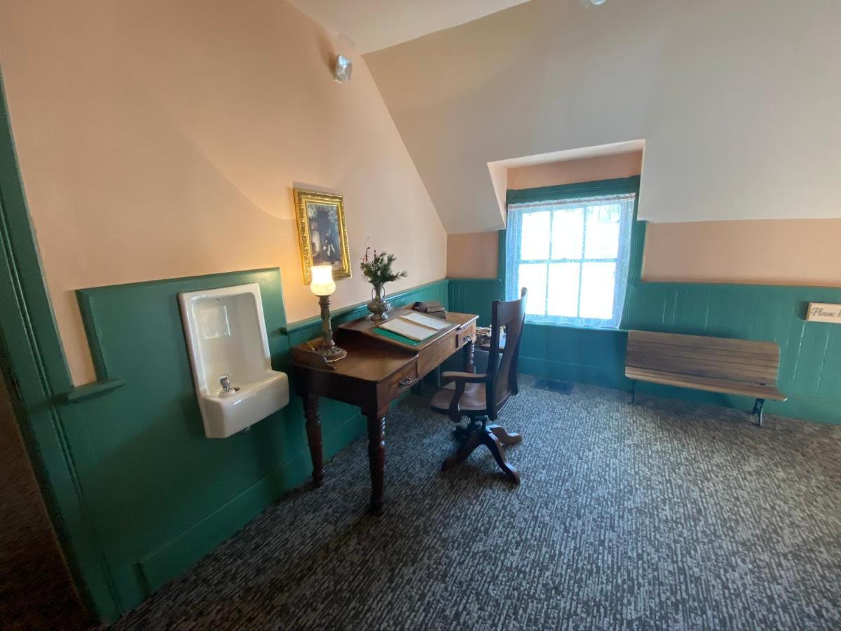 Chambery Inn Lee Kültér fotó