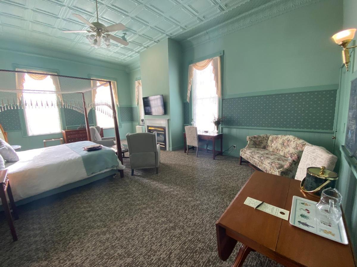 Chambery Inn Lee Kültér fotó