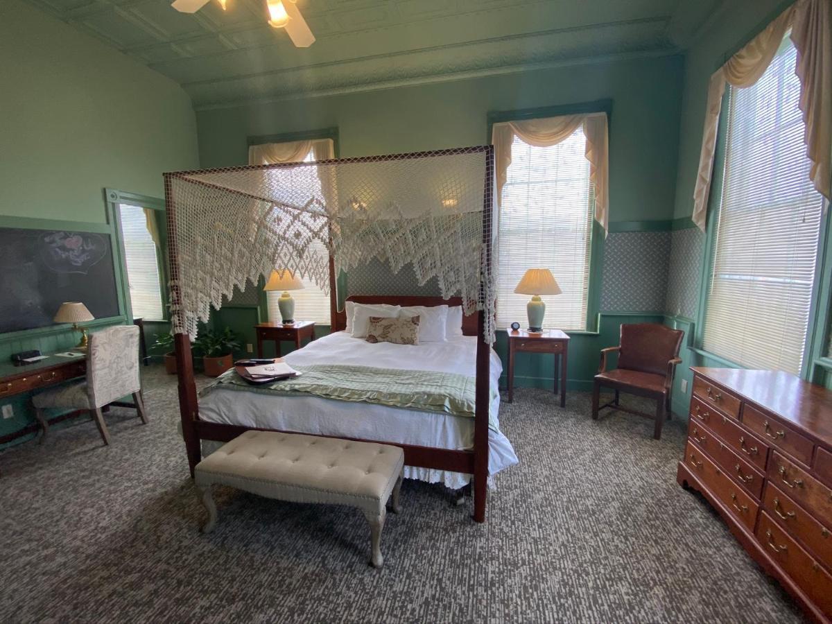 Chambery Inn Lee Kültér fotó